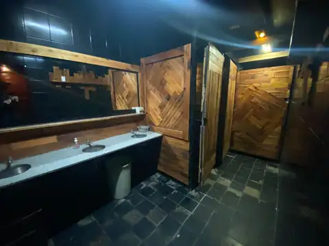 VENTA DE FONDO DE COMERCIO DE BAR EN RAMOS MEJIA NORTE