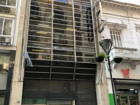 1.700 M2 - RECONQUISTA 500