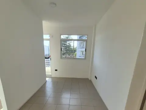 Departamento en Alquiler en Flores Norte, $ 580.000