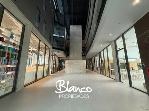 Oficina en Alquiler en Pilar, USD 820