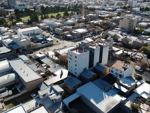 Depto Tipo Casa en Venta con 1 cocheras