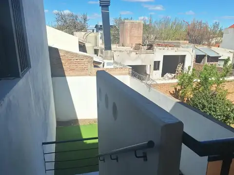 Depto Tipo Casa en Alquiler en Cipolletti, $ 2.300.000