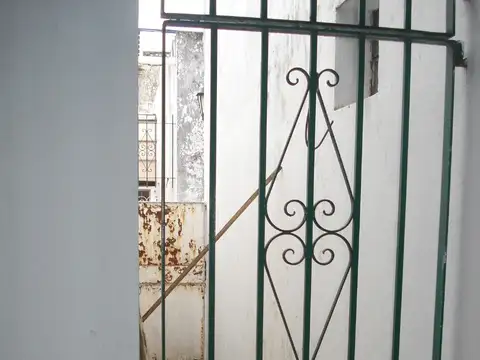 PH EN COMPLEJO * MOLINA ARROTEA 1400 *