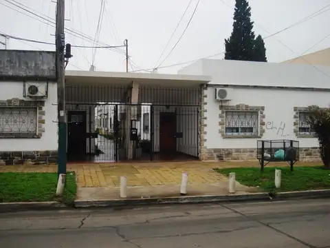 PH EN COMPLEJO * MOLINA ARROTEA 1400 *