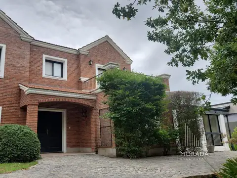 Venta casa 5 ambientes en Los Jazmines Pilar