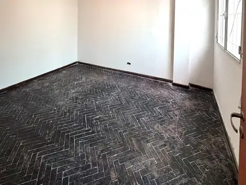 Departamento 5 ambientes con 1 baño