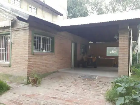 Casa 3 ambientes con 2 baños