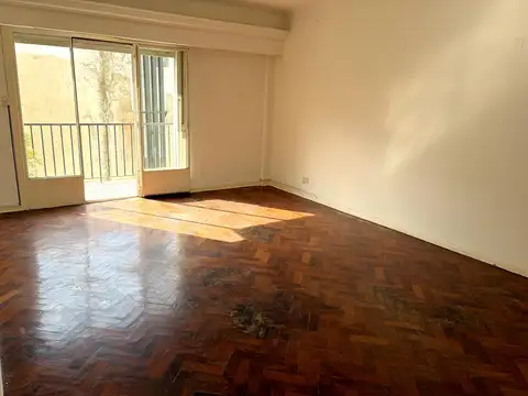 Paraná 500, Piso 6