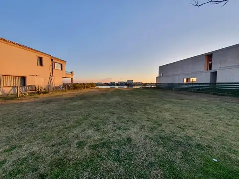 Terreno en Venta en Puertos, USD 230.000