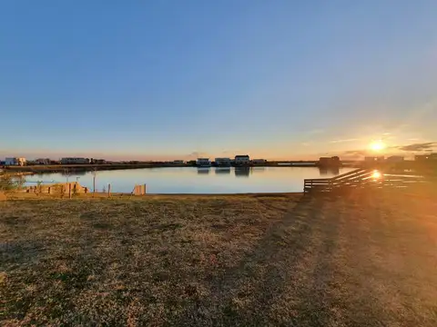 Venta Lote - Barrio Muelles -  Puertos del Lago - Escobar - Al agua