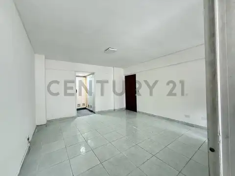 Junín 900, Piso 8