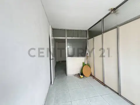 Junín 900, Piso 8