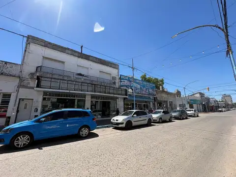 Local en Alquiler Via Pública