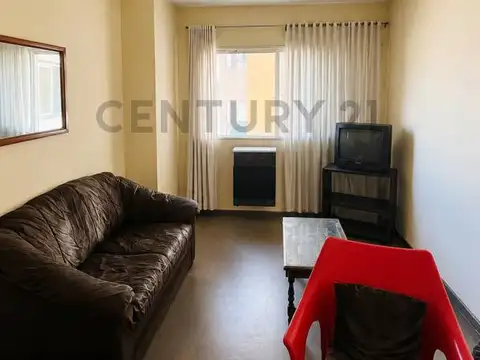 VENTA DE DEPARTAMENTO DE 3 DORMITORIOS EN 2DO PISO, EN CIUDAD DE MENDOZA.