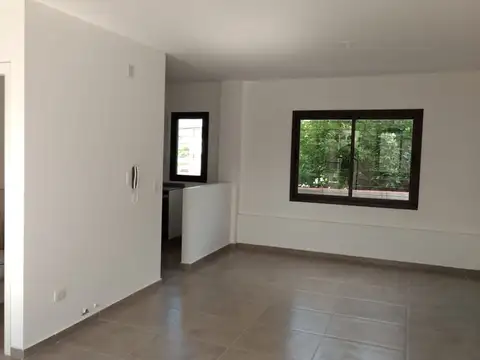 Depto Tipo Casa en Venta 1 año