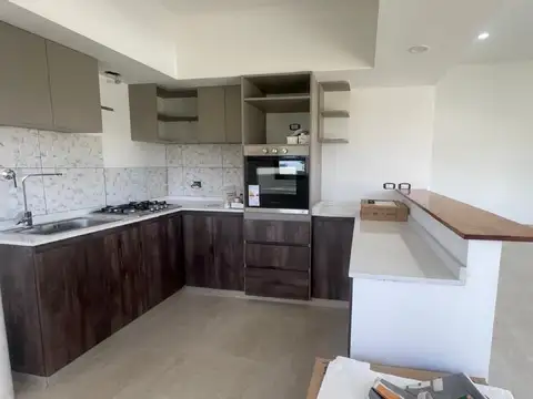 Casa 4 ambientes con 3 baños