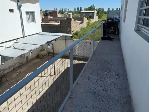 Depto Tipo Casa en Venta al Oeste