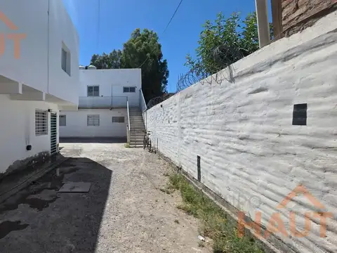 Depto Tipo Casa en Venta en General Roca, USD 35.000