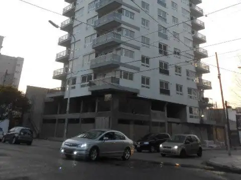 AMERICA AV. 300, Piso PB