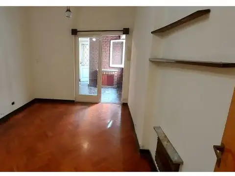 Depto Tipo Casa en Venta de 2 ambientes