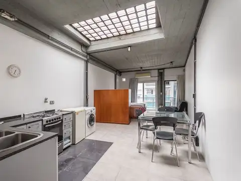 Venta monoambiente con terraza propia, San Telmo