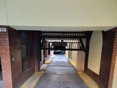 COCHERA CUBIERTA SIN EXPENSAS EXCELENTE UBICACION