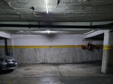 COCHERA CUBIERTA SIN EXPENSAS EXCELENTE UBICACION
