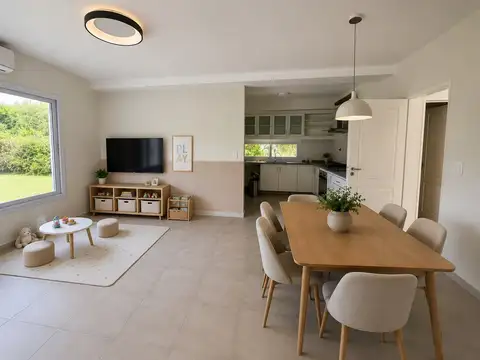 Casa en Venta con 1 cochera