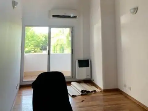 Departamento en Venta en Villa Luzuriaga, USD 129.950