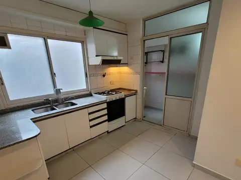 Departamento en Alquiler con 1 cocheras