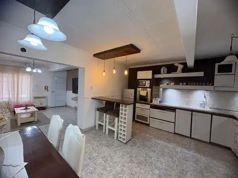 CASA EN VENTA EN ZÁRATE