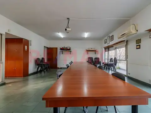 Depto Tipo Casa 9 ambientes con 4 baños