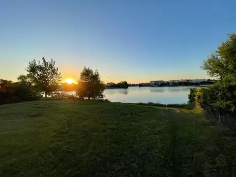 Terreno en Venta en El Cantón - Barrio Islas, USD 150.000