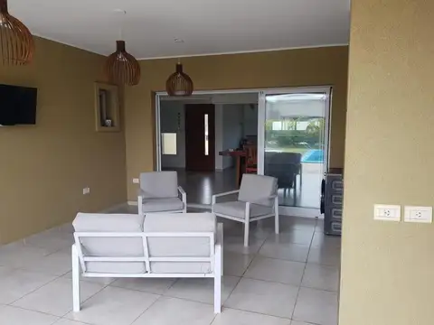 Venta Casa en Bo, San Ramon - Pilar del Este