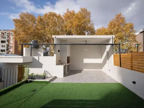 Casa Pasillo NO PH 2 Dorm + Comodín Rodríguez y Montevideo