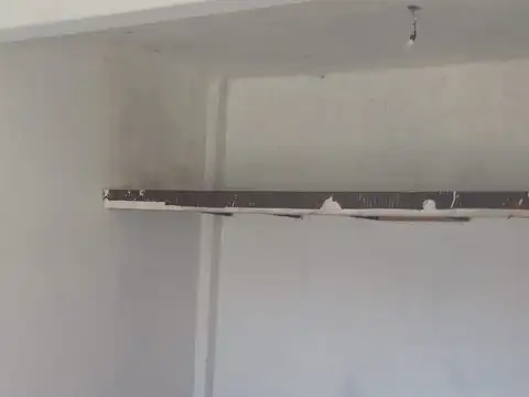 Local en Alquiler en Temperley, $ 360.000