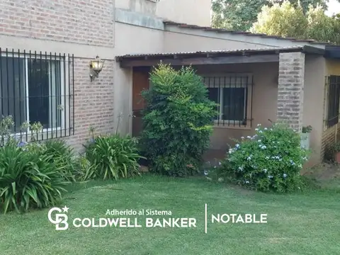 VENTA de casa quinta calle 28 y 409  La Plata
