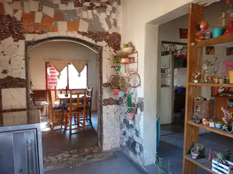Casa 4 ambientes con 1 baño