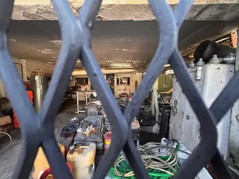 Galpon en Venta 8  mts Frente