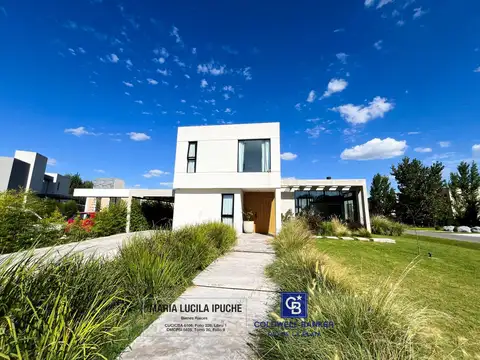 Venta, Casa 6 ambientes, La Martona, 2 años de antiguedad, Cañuelas, Club de Campo la Martona