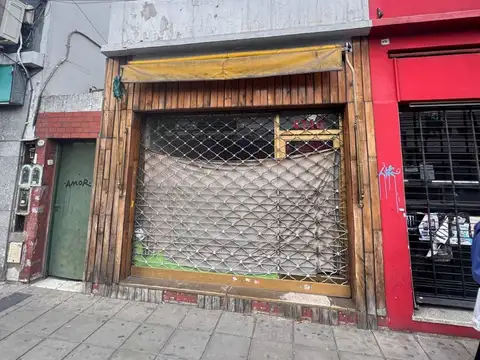 ALQUILER LOCAL SOBRE AVENIDA COMERCIAL LANUS OESTE