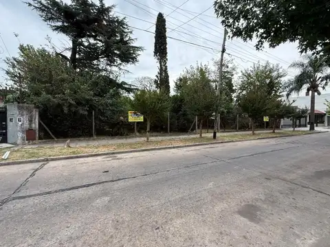3 LOTES EN BLOCK – 1115M2 – QUINCHO C/ PARRILLA, TOILLETTE, GALERIA Y PILETA DE FIBRA