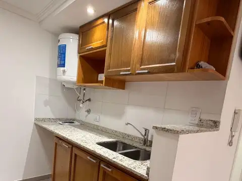 Alquiler, mono ambiente, impecable, luminoso, amplio, frente