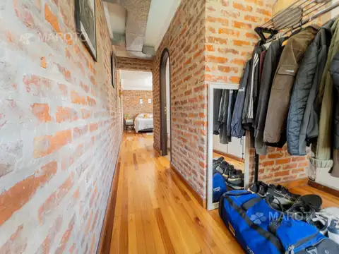 Casa en Venta con 4 cocheras