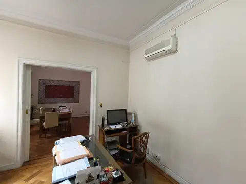 ALQUILER - OFICINA - MICRO CENTRO - 3 DESPACHOS - MUY BUEN E