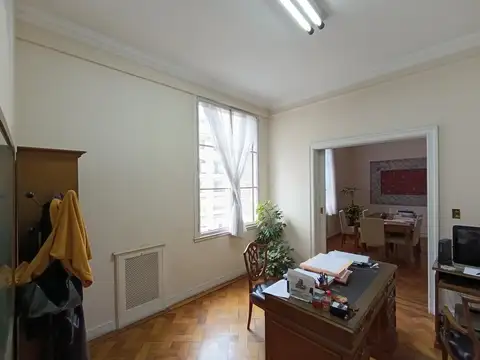 Oficina en Alquiler 50 años