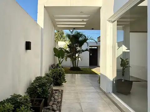 Casa en Venta en Reconquista, USD 145.000