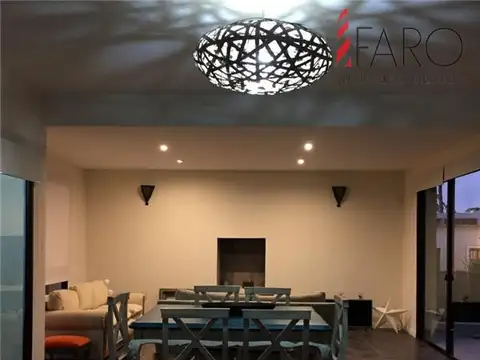 Casa en Pinares 3 dormitorios, parrillero, terraza