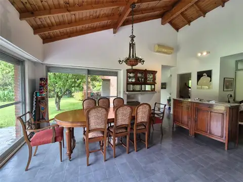 Casa en Alquiler en Ezeiza, USD 1.800