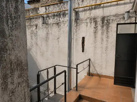 Depto Tipo Casa en Venta de 5 ambientes
